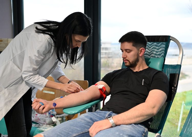 Djelatnici iForm darovali 21 dozu krvi u Širokom Brijegu