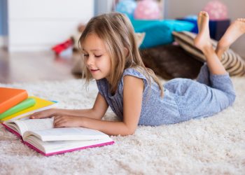 Roditelji plaćaju djeci za čitanje i vježbanje, stručnjaci upozoravaju na loše posljedice