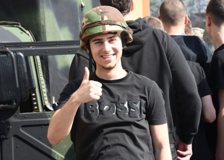 Čitluk: Učenicima SŠ dr. fra Slavka Barbarića predstavljen vojni poziv