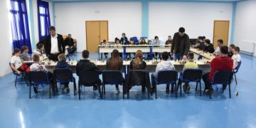Čitluk: Vrsni šahovski majstori odigrali simultanku s mladim šahistima