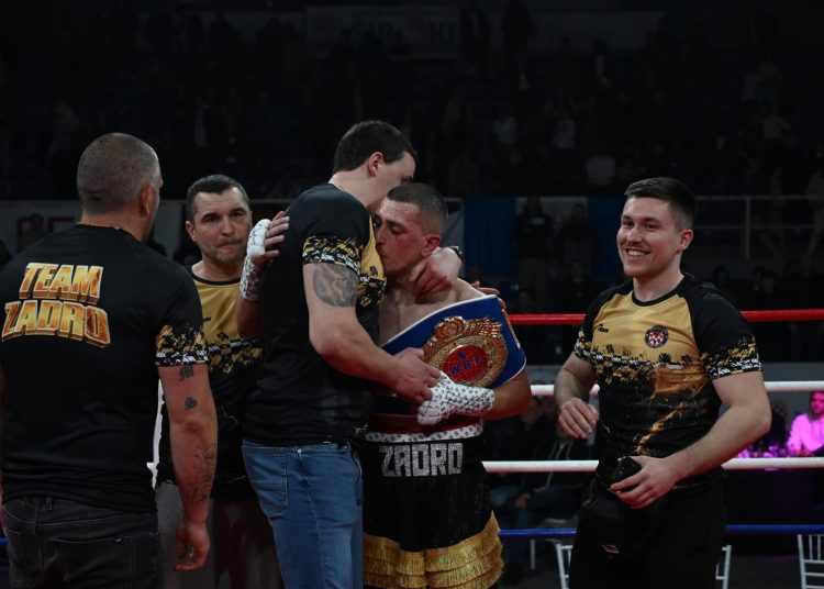 Širokobriješki borci slavili u boksačkom spektaklu na Pecari, Zadro obranio titulu