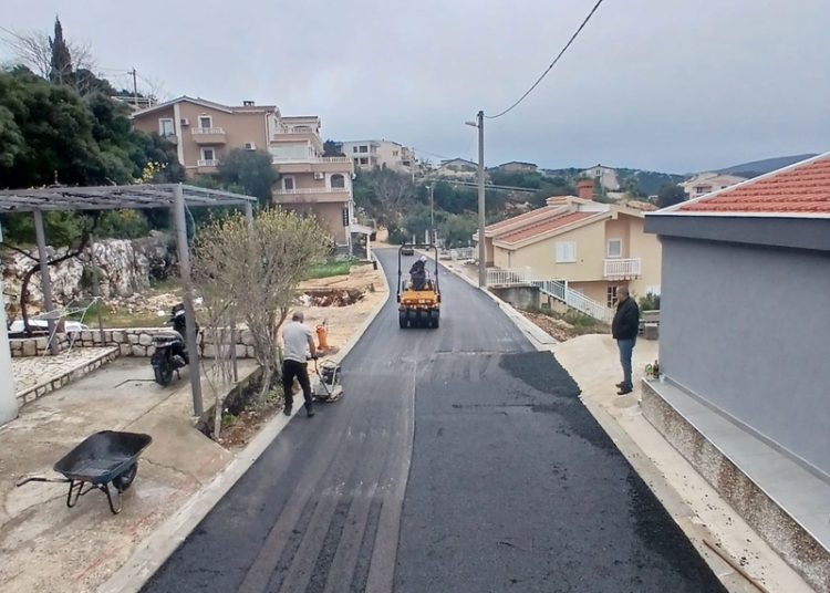 Neum dobiva obnovljenu prometnicu: Radovi vrijedniji od 300 tisuća KM