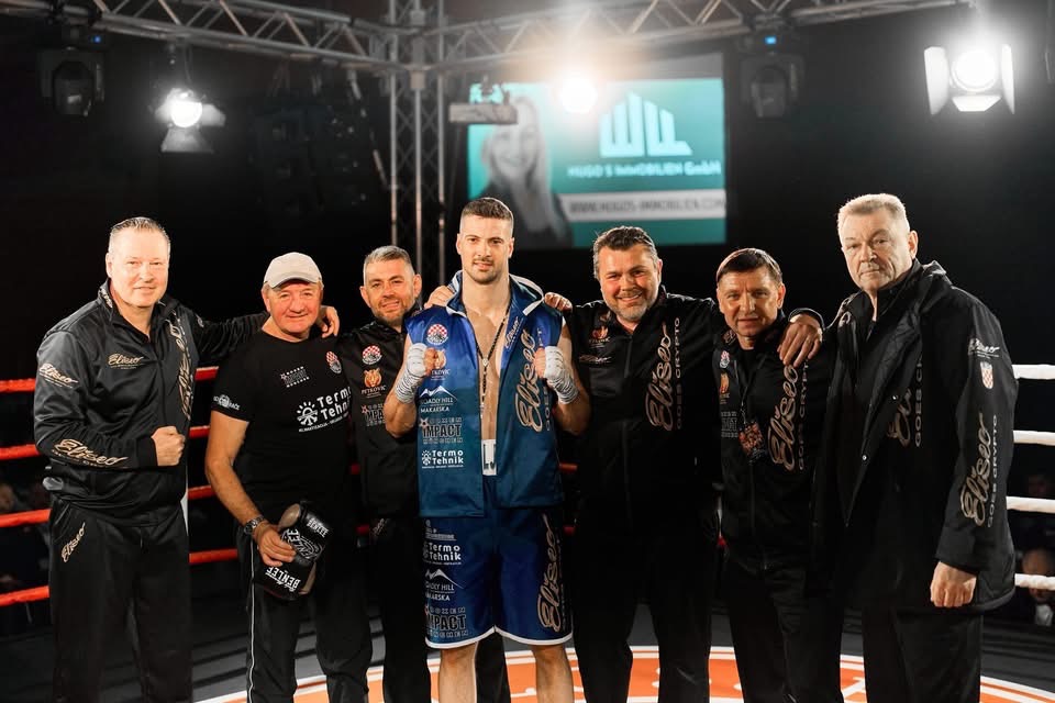 Širokobriješki boksač nezaustavljiv: Marko Kraljević silovito do sedme pobjede Širokobriješki boksač nezaustavljiv: Marko Kraljević silovito do sedme pobjede