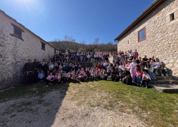 Široki Brijeg: Ministranti i dječji zbor hodočastili od Briga do Čerigaja