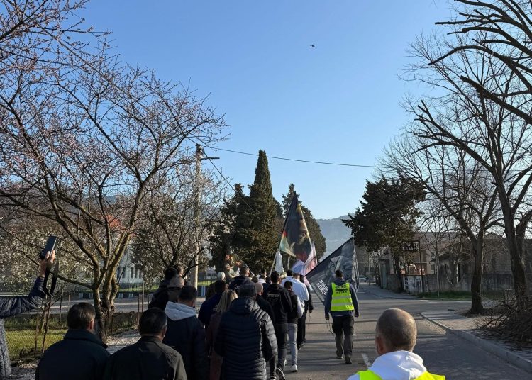 Molitveni hod “od crkve do crkve” u Ljubuškom: Marijini ratnici svjedočili vjeru