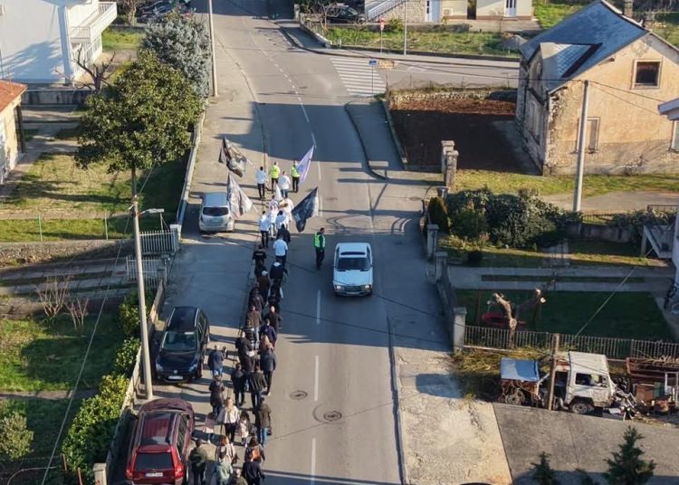 Molitveni hod “od crkve do crkve” u Ljubuškom: Marijini ratnici svjedočili vjeru
