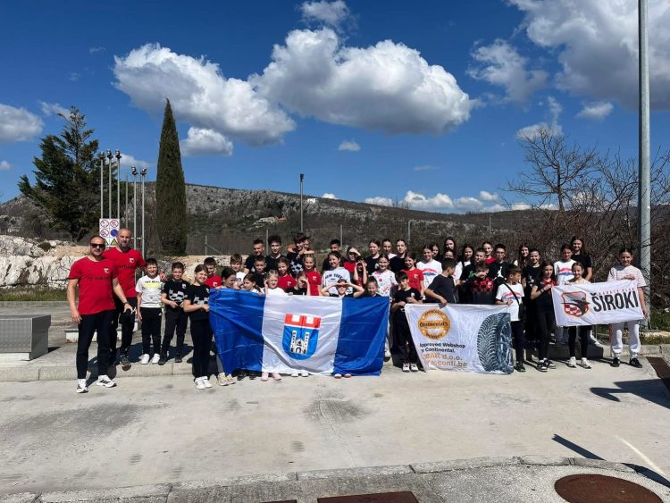 Karate klub Široki osvojio 32 medalje na Kupu Jadrana u Splitu