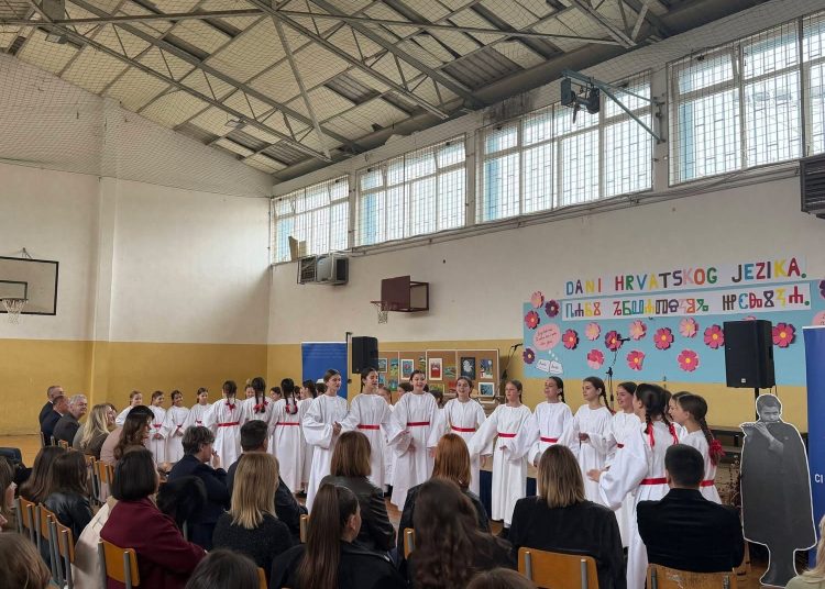 Mladi u Širokom Brijegu slavili hrvatski jezik kroz riječ i stih stvaratelja i recitatora