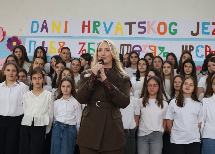 Mladi u Širokom Brijegu slavili hrvatski jezik kroz riječ i stih stvaratelja i recitatora