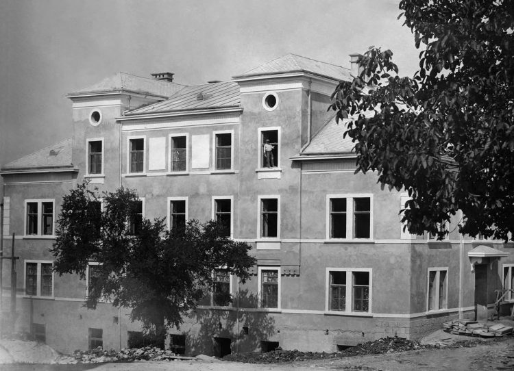 Iz prošlosti Širokog Brijega: Đački dom za vanjske učenike 1930.