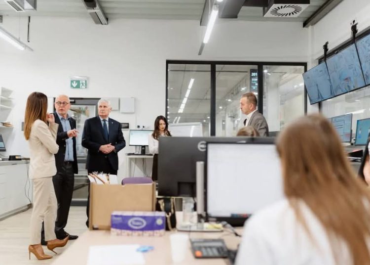 Čović i Filipović posjetili tvrtku Violeta u Grudama: Važnost gospodarskog razvoja i domaće proizvodnje