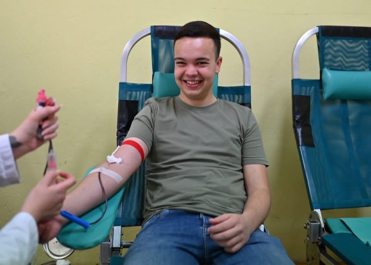 Učenici i djelatnici Srednje škole Antuna Branka Šimića u Grudama darovali 30 doza krvi