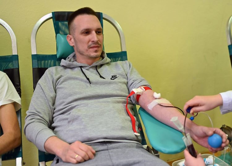 Učenici i djelatnici Srednje škole Antuna Branka Šimića u Grudama darovali 30 doza krvi