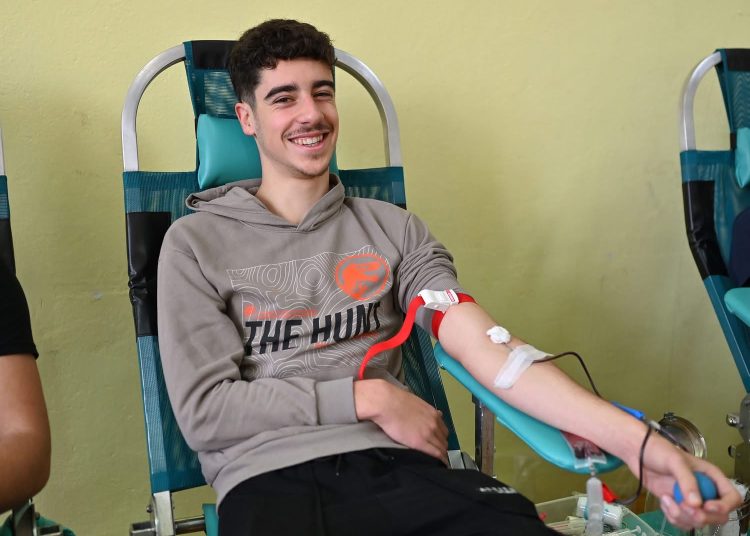 Učenici i djelatnici Srednje škole Antuna Branka Šimića u Grudama darovali 30 doza krvi