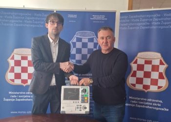 Ministar Tomislav Pejić uručio novi defibrilator za Dom zdravlja Posušje