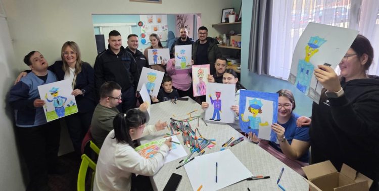 Policijski službenici MUP-a ŽZH posjetili ‘Kutak sreće’ u Širokom Brijegu