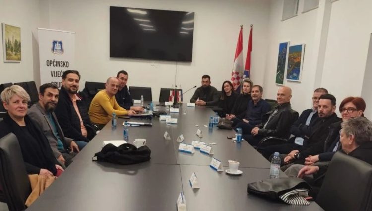 Sindikati u ŽZH udružuju snage za povećanje plaće