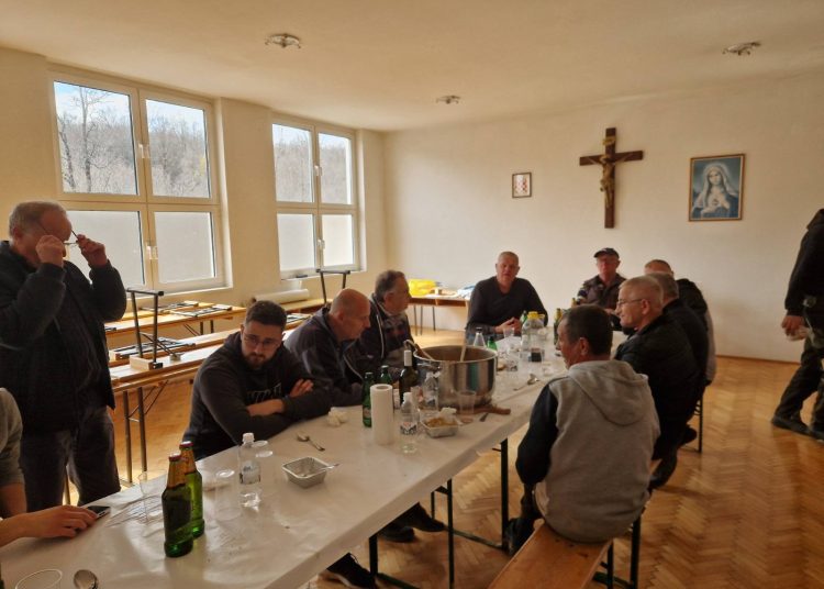 Široki Brijeg: U Crnim Lokvama uspješno odrađena akcija čišćenja smeća