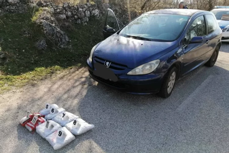 U Hercegovini uhićen 75-godišnjak: U pretresu pronađeno 6,7 kilograma droge