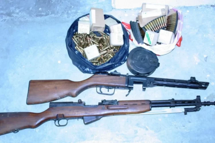 Državljanin BiH kažnjen s više od 2.500 eura zbog neprijavljenog oružja