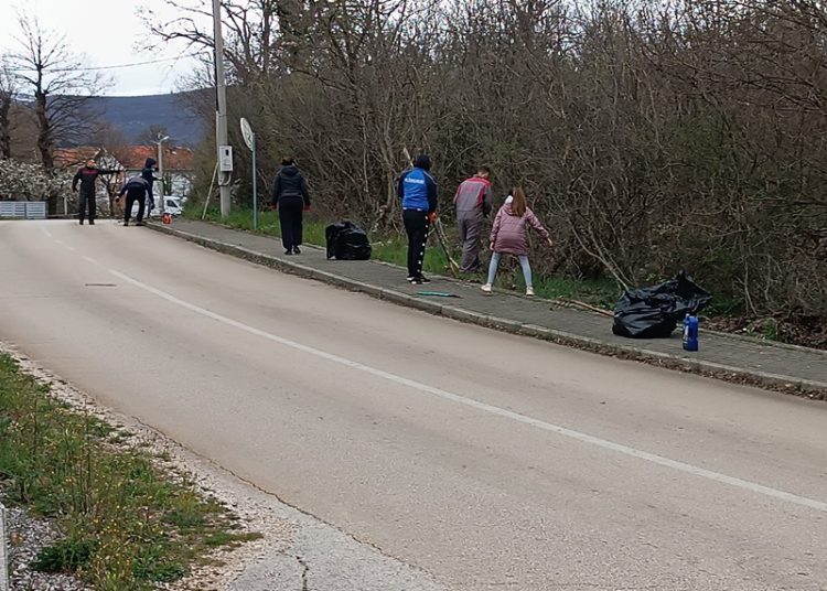 (VIDEO) Široki Brijeg: Velika zajednička akcija čišćenja mještana Uzarića i Briga za Križni put