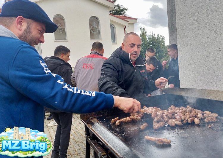 (VIDEO) Široki Brijeg: Velika zajednička akcija čišćenja mještana Uzarića i Briga za Križni put