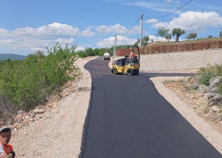 Široki Brijeg: Novo naselje u Dobriču dobilo asfalt
