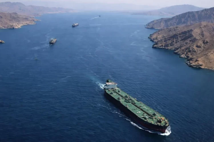 Iran uvodi sigurnosne takse za prolazak kroz Hormuški tjesnac