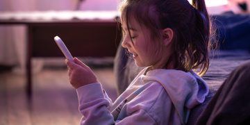 Je li plavo svjetlo doista krivac za loš san? Znanstvenici sada sumnjaju