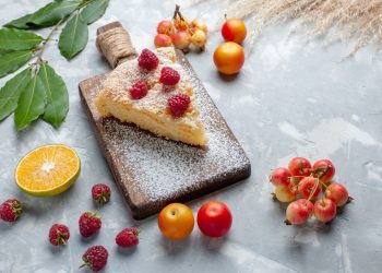 Proljetni kolačI: Imamo 4 brza i fina recepta, za jedan ne treba ni pećnica