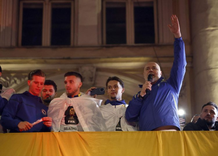 Deseci tisuća slavili s reprezentativcima BiH u Sarajevu uz Halidove hitove