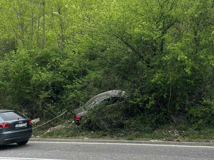Tuga u Ljutom Docu: Preminuo muškarac nakon teške prometne nesreće na M-17
