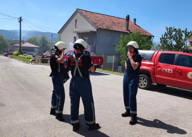 Šest članova DVD-a Uzarići položilo ispit za dobrovoljnog vatrogasca