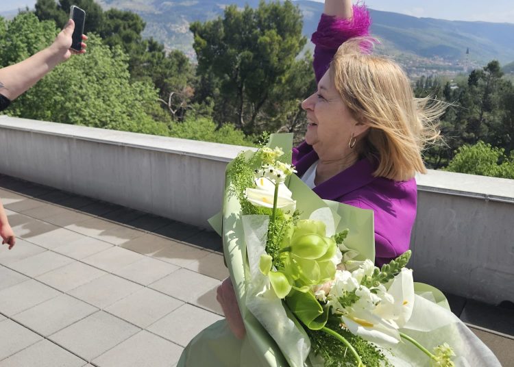 Nakon 42 godine u intenzivnoj njezi: Ankica Arapović iz SKB Mostar ispraćena u zasluženu mirovinu