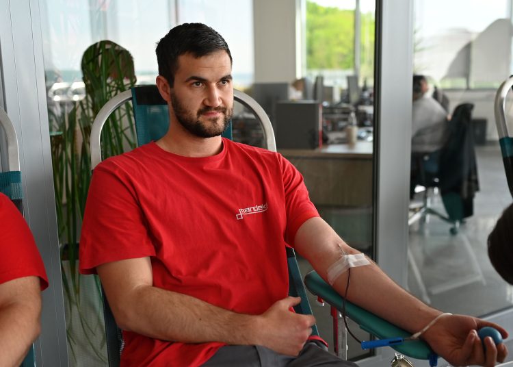 Široki Brijeg: Prikupljeno 16 doza krvi u akciji za djelatnike TEM Mandeksa
