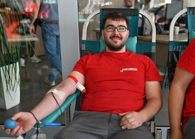 Široki Brijeg: Prikupljeno 16 doza krvi u akciji za djelatnike TEM Mandeksa