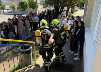 (VIDEO) U Kočerinu i Biogracima održane edukacije za učenike i zaposlenike