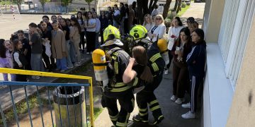 (VIDEO) U Kočerinu i Biogracima održane edukacije za učenike i zaposlenike