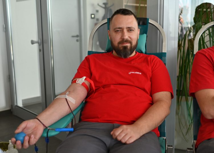 Široki Brijeg: Prikupljeno 16 doza krvi u akciji za djelatnike TEM Mandeksa