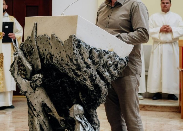 Foto: Franjevački samostan i Župa sv. Ante Padovanskog Humac - Ljubuški