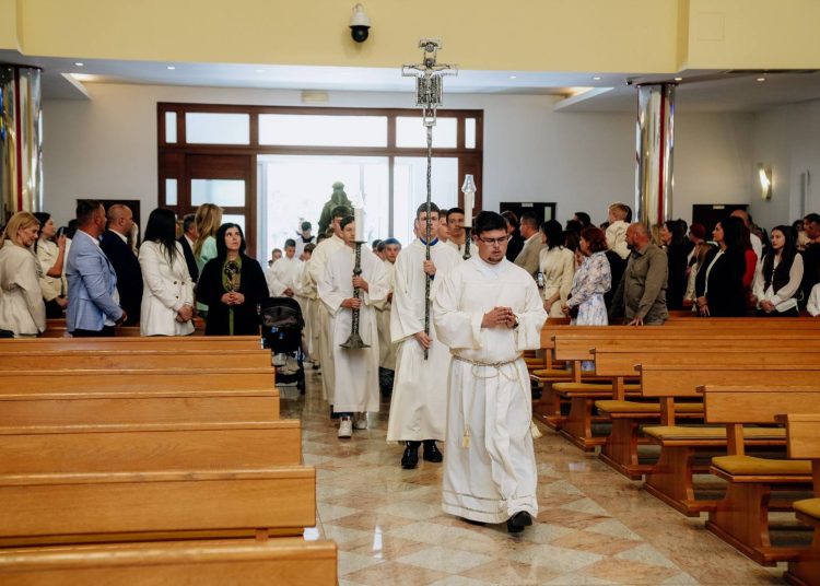 Foto: Franjevački samostan i Župa sv. Ante Padovanskog Humac - Ljubuški