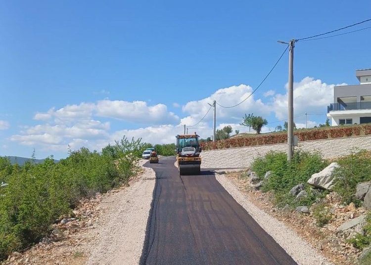 Široki Brijeg: Novo naselje u Dobriču dobilo asfalt