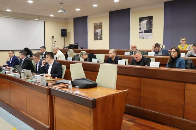 Klub vijećnika Hrvata: “Bošnjaci u Mostaru nisu diskriminirani! Ovo je politički pritisak!”