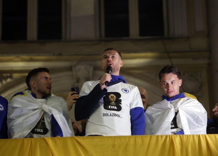 Deseci tisuća slavili s reprezentativcima BiH u Sarajevu uz Halidove hitove