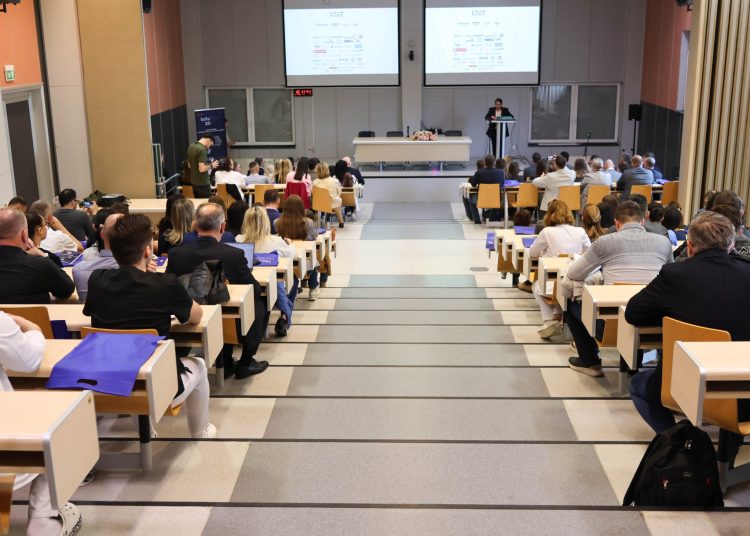 Simpozij u Mostaru: Umjetna inteligencija treba ostati alat, a liječnici ključni donositelji odluka