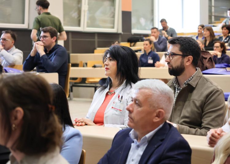 Simpozij u Mostaru: Umjetna inteligencija treba ostati alat, a liječnici ključni donositelji odluka