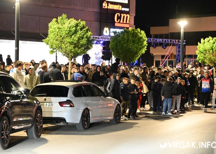 (VIDEO) Široki Brijeg gorio od slavlja: Baklje, vatromet i spektakularan doček prvaka ABA 2 lige