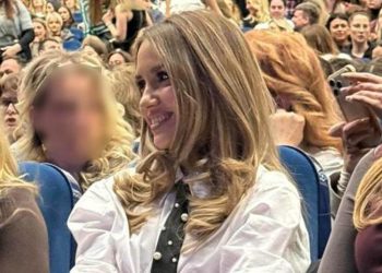 Djevojka popularnog Mostarca oduzima dah: Na koncertu nije skidala osmijeh s lica