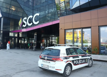 Dojave o bombama u dva tržna centra u Sarajevu, policija na terenu
