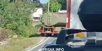 Grude: Kamion u kvaru blokirao promet u Tihaljini